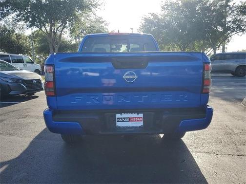 2025 Nissan Frontier SV