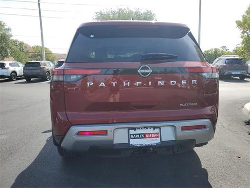 2025 Nissan Pathfinder Platinum