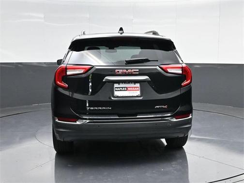 2022 GMC Terrain AT4