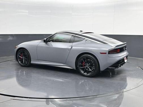 Boulder Gray Metallic 2026 Nissan Z performance