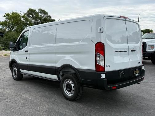 Oxford White 2026 Ford Transit-250 Base