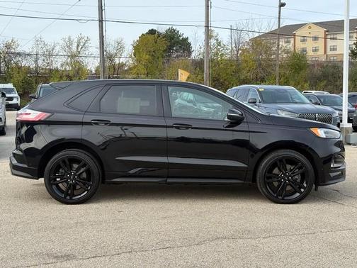 2024 Ford Edge ST
