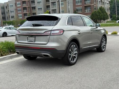 2023 Lincoln Nautilus Reserve