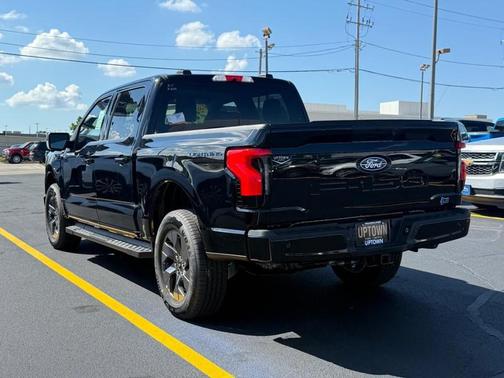 2025 Ford F-150 Lightning Flash