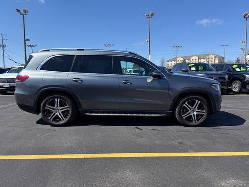 2023 Mercedes-Benz GLS 450 4MATIC