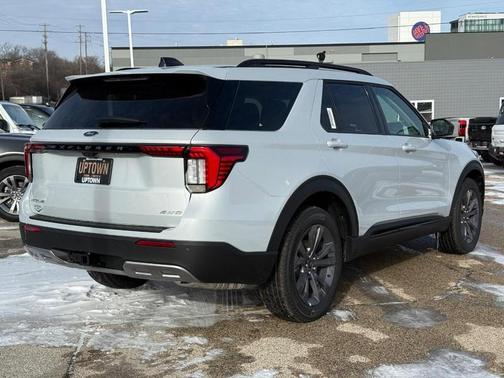 2026 Ford Explorer Active (200A)