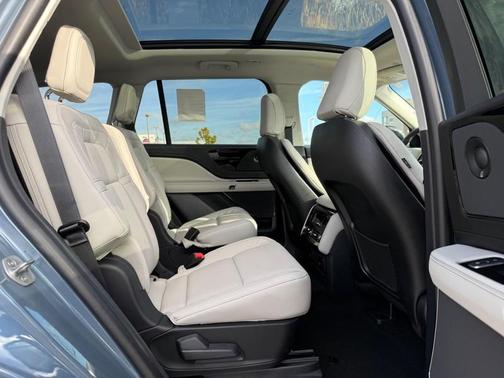 2025 Lincoln Aviator Reserve AWD