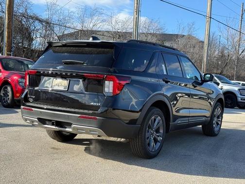 2026 Ford Explorer Active w/200A Pkg