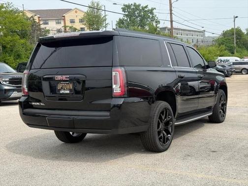 2017 GMC Yukon XL SLT