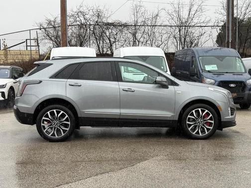 2025 Cadillac XT5 Sport