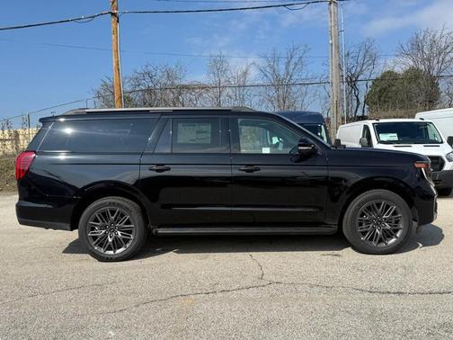 Agate Black Metallic 2026 Ford Expedition Max Platinum