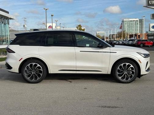 2025 Lincoln Nautilus Reserve