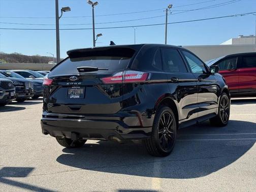 2022 Ford Edge ST Line