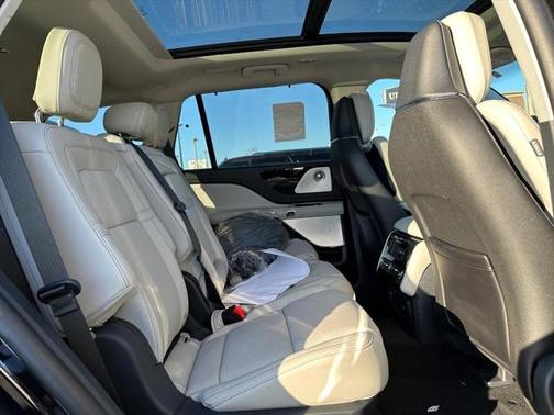 2025 Lincoln Aviator Reserve AWD