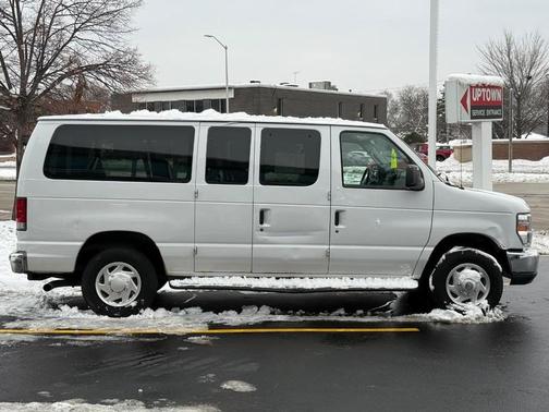 2014 Ford E350 Super Duty XLT