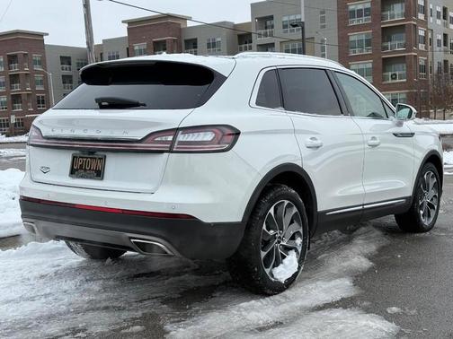 2021 Lincoln Nautilus Reserve