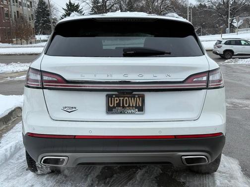 2021 Lincoln Nautilus Reserve