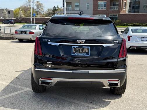 2022 Cadillac XT5 Premium Luxury