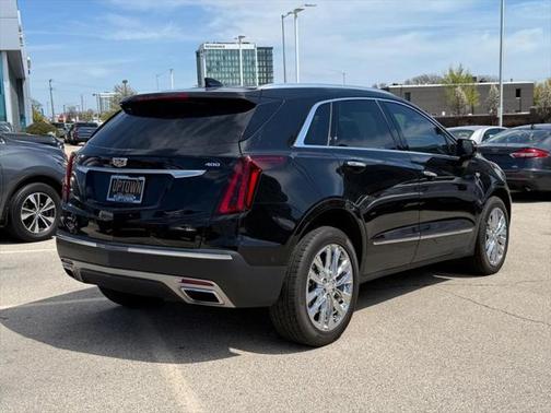 2022 Cadillac XT5 Premium Luxury