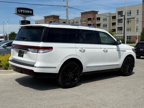 PRISTINE WHITE METALLIC 3C 2024 Lincoln Navigator Reserve