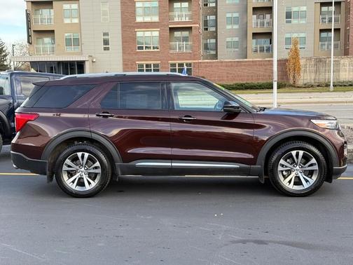2020 Ford Explorer Platinum