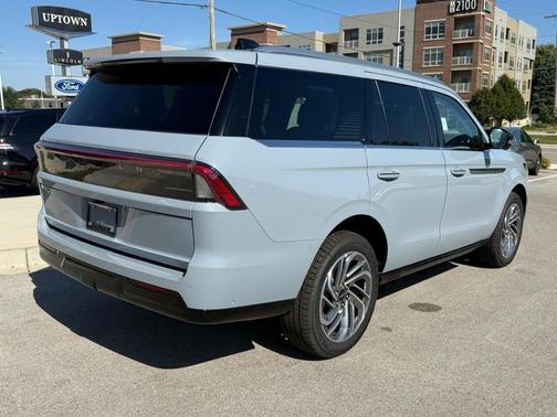 2025 Lincoln Navigator Reserve