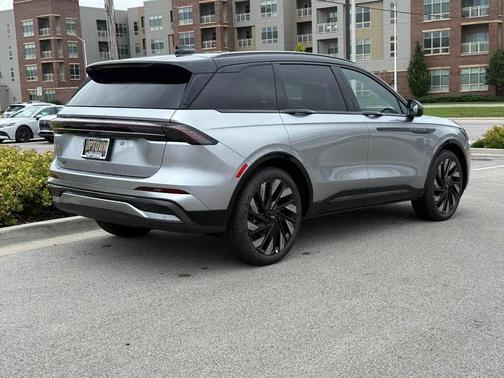2025 Lincoln Nautilus Reserve
