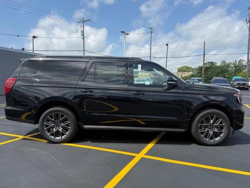 Agate Black Metallic 2026 Ford Expedition Max Platinum
