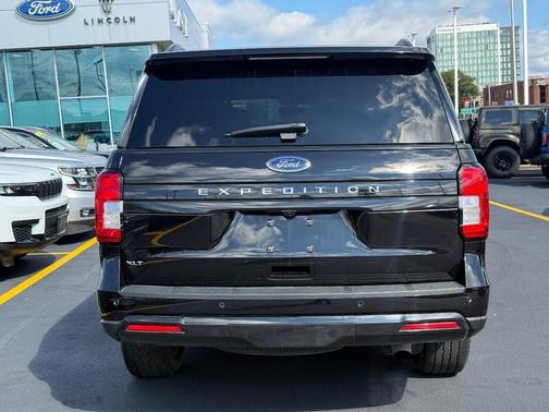 2022 Ford Expedition XLT