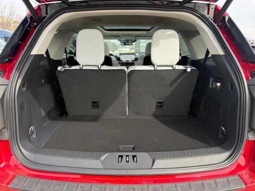 Rapid Red Metallic Tinted Clearcoat 2026 Ford Explorer Platinum