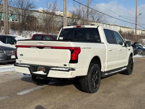 2025 Ford F-150 Lightning Platinum