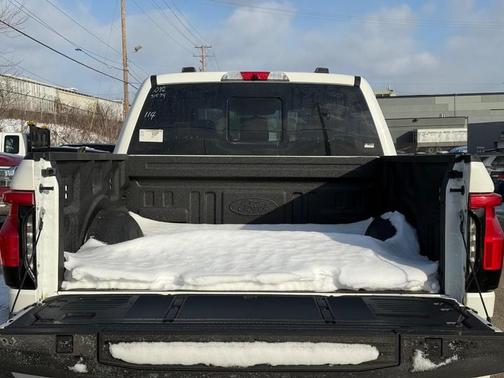 2025 Ford F-150 Lightning Platinum