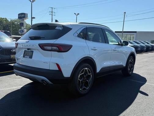 2025 Ford Escape Platinum