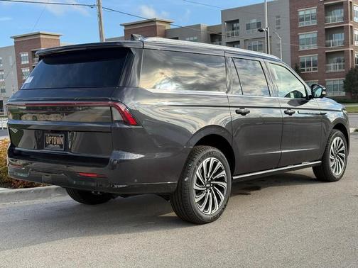 2025 Lincoln Navigator Black Label