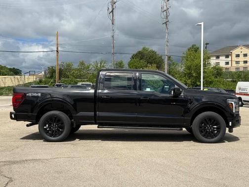 AGATE BLACK METALLIC 2026 Ford F-150 Lariat