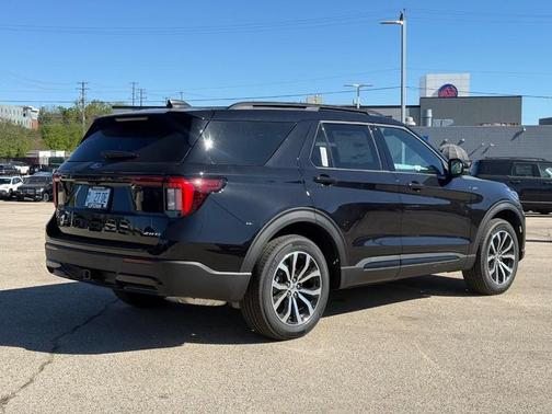 AGATE BLACK METALLIC 2026 Ford Explorer ST-Line