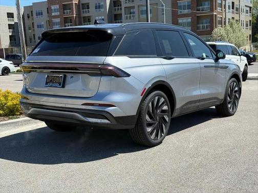 2025 Lincoln Nautilus Reserve
