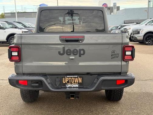 2021 Jeep Gladiator Willys 4x4