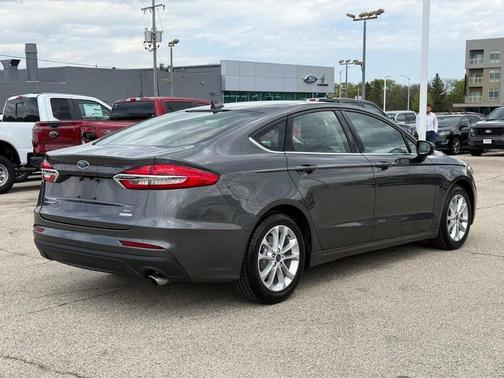 MAGNETIC METALLIC 2019 Ford Fusion SE