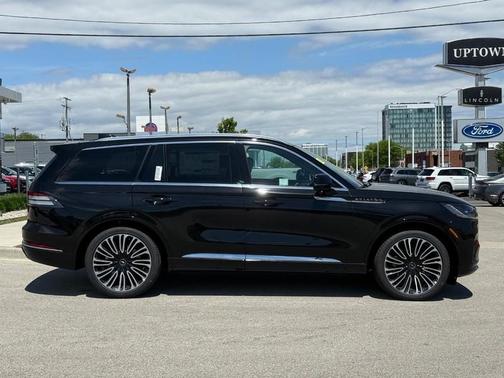 INFINITE BLACK MET CC 2026 Lincoln Aviator Black Label AWD