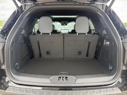 AGATE BLACK METALLIC 2026 Ford Explorer ST-Line