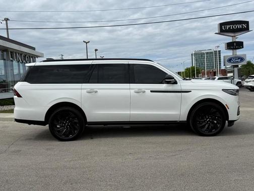 PRISTINE WHITE METALLIC 3C 2025 Lincoln Navigator Reserve