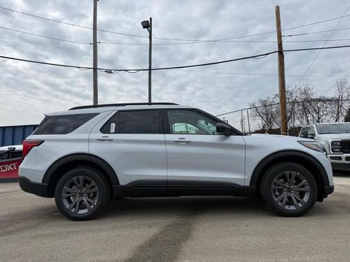 2026 Ford Explorer Active w/200A Pkg