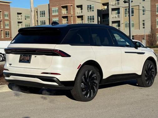 2025 Lincoln Nautilus Reserve