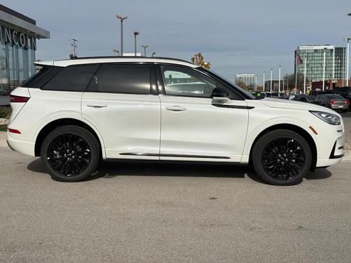 2026 Lincoln Corsair Reserve