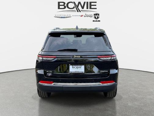 Diamond Black 2022 Jeep Grand Cherokee Limited