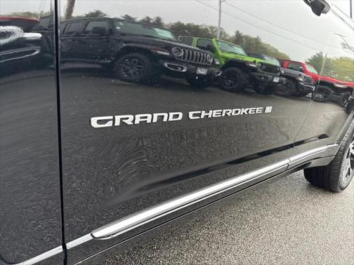 2023 Jeep Grand Cherokee Summit Reserve 4x4