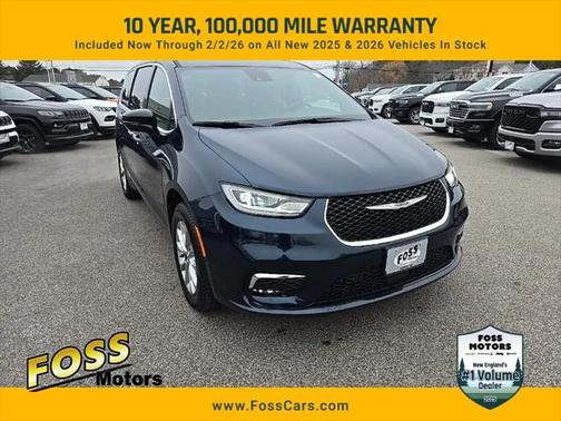 2025 Chrysler Pacifica Select