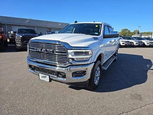 2022 RAM 2500 Laramie Crew Cab 4x4 64' Box