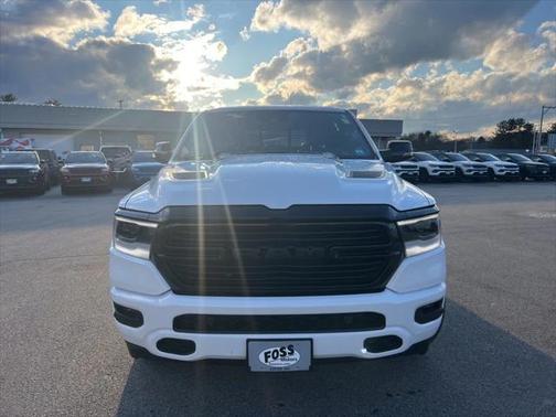 2023 RAM 1500 Laramie Crew Cab 4x4 57' Box